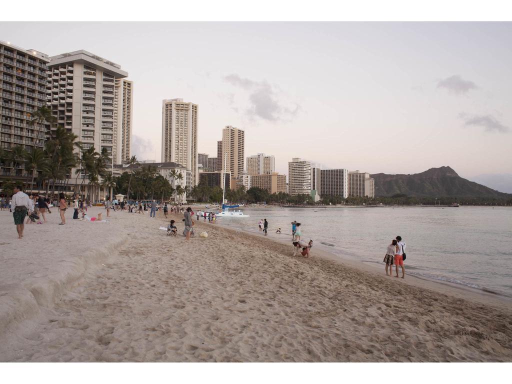 Wyndham Vacation Resorts Royal Garden At Waikiki Honolulu Exterior photo