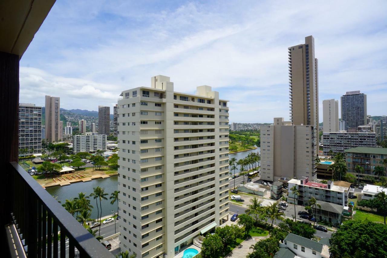 Wyndham Vacation Resorts Royal Garden At Waikiki Honolulu Exterior photo